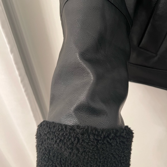 GAP NWOT leather with Sherpa lined coat - Picture 5 of 6